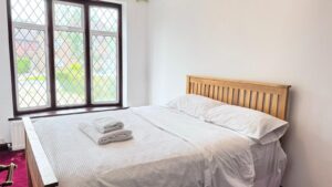 Elgood Avenue, Northwood