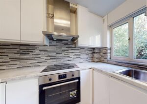 Harp Island Close, London