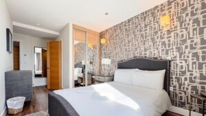 80 Back Church Lane, Twyne House Apartments, London